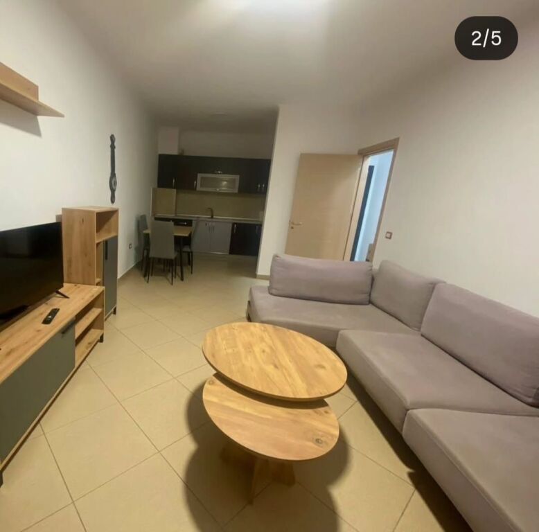 Affitto | Apartament 1 + 1 | Yzberisht | 400 €/mese