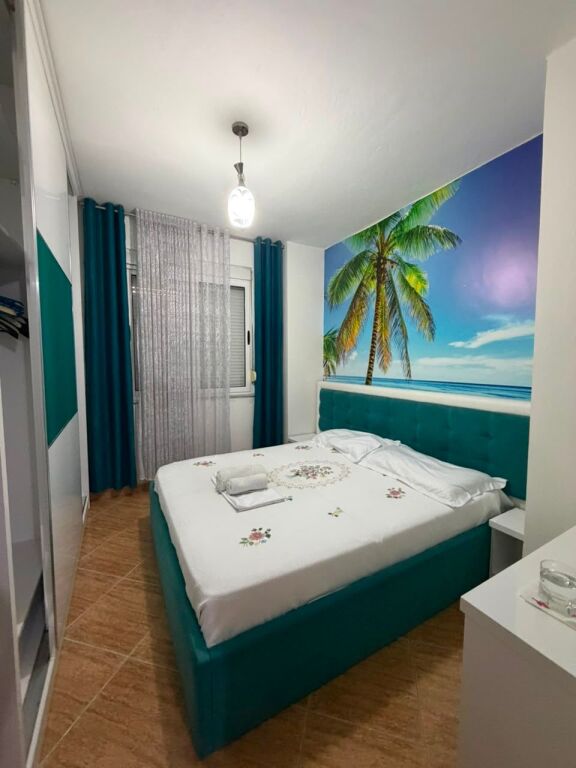 Jepet Apartament 1+1 me qira te Stacioni Trenit Durres