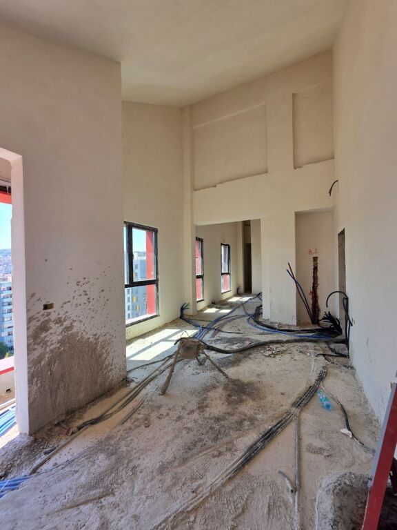# FOR SALE: Penthouse Duplex 🏘 2+1+2 Bathrooms &amp; Balcony (📍 Square21 Complex) – 21 Dhjetori | 102.91 m² (Price €255,000) 🧭✨