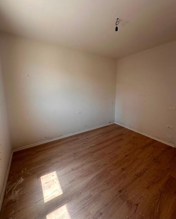 🏡 SHITET APARTAMENT 2+1 – YZBERISHT ✨