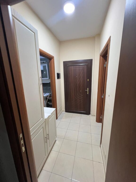 Appartamento arredato 1+1 in affitto, zona Fresku vicino alla via Dalip Topi