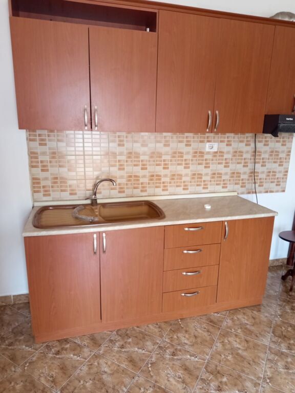APPARTAMENTO 2+1. 330000 LEKE. VICINO EMERALD CENTER