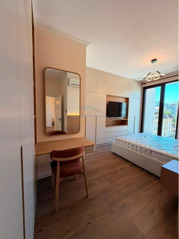Affitto, Appartamento 2+1+2+ Posto Auto, Altana Luxury Residence, Via Kosovarëve, Tirana.