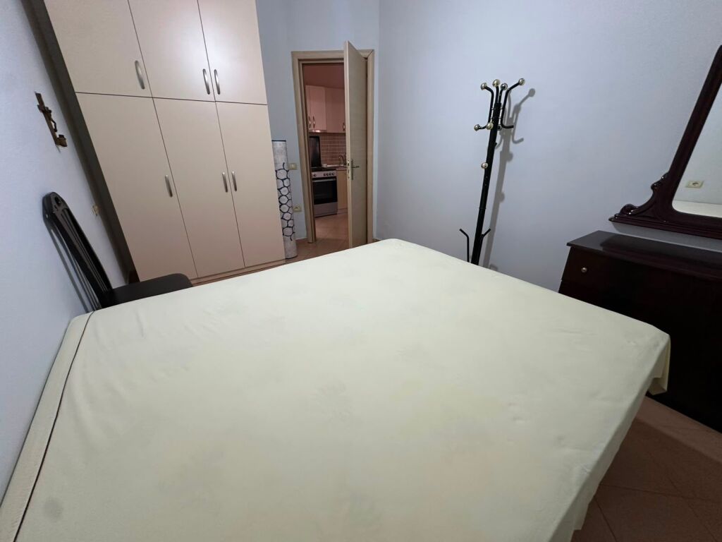 Affitto, Appartamento 1+1+veranda Via delle Barricate