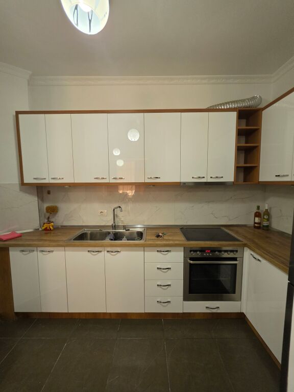 🏡 Apartment 2+1 for rent  📍 Astir, Sokrat Miho Street, Fratari Complex   🏢 7th Floor  🛗 With elevator  📐 Area: 75m² ☀️ With balcony  🛋 Modern furnishing ❄️ With air conditioning   💰Price: 50,000 Lek/Month