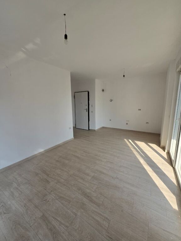 📌 APARTMENT 1+1 FOR SALE – RANA E HEDHUN