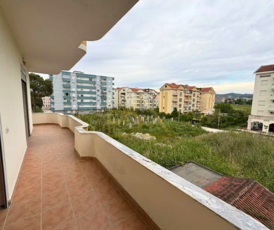 Apartament 1+1 për Shitje – Mali i Robit, Kavajë | 100 Metra nga Deti