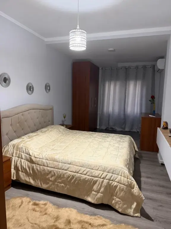 Rent | Apartament 3 + 1 | 50 m nga Kopshti Zoologjik | 1500 €/month