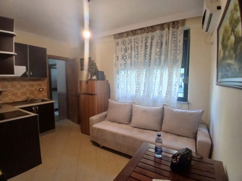Affittasi Appartamento 1+1+1 Balcone
