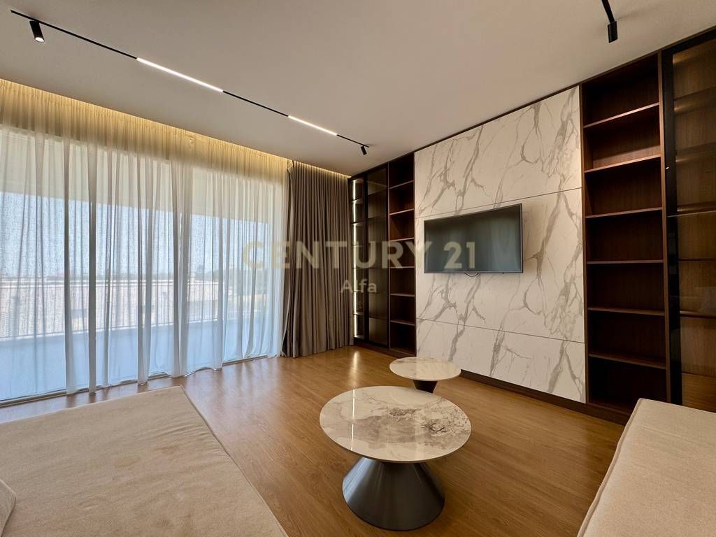 Apartment 3+1+3 for rent at Liqeni i Thate