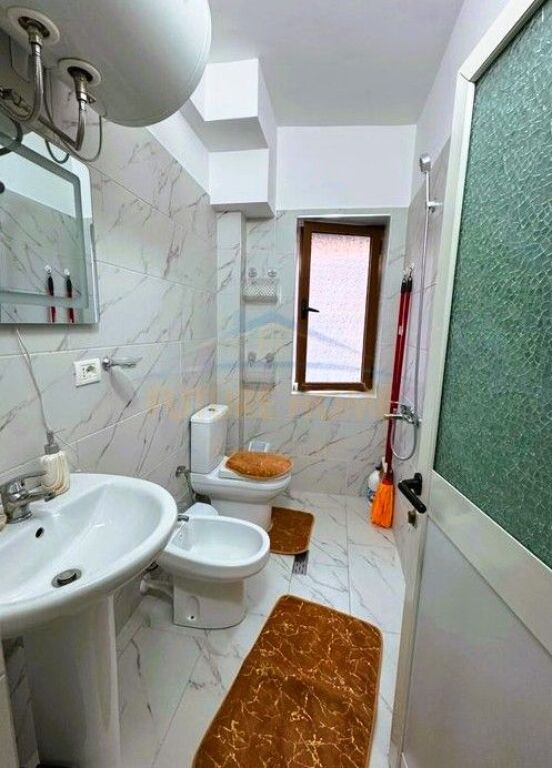 Qera, Apartament 2+1, Rruga Asim Vokshi