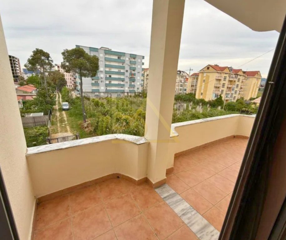 Apartament 1+1 për Shitje – Mali i Robit, Kavajë | 100 Metra nga Deti