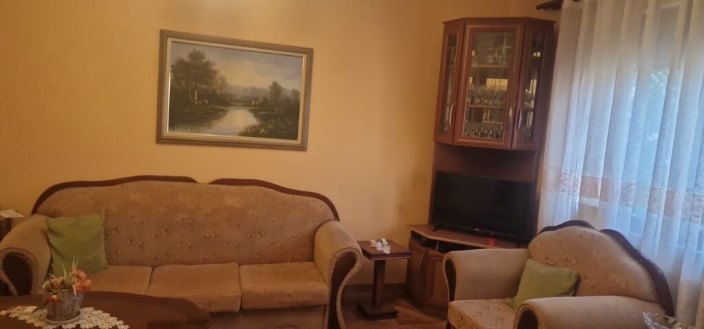 Apartament 1+1 per shitje Tek Varri i Bamit Oxhaku !