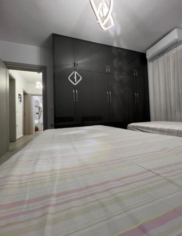 Super Apartament 2+1 me Qera Rruga e Elbasanit, Prane Kryqezimit  ID 5323