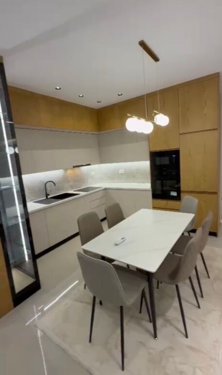 Super apartament me qera 2+1+parkim Farkë Lekelan Residencë