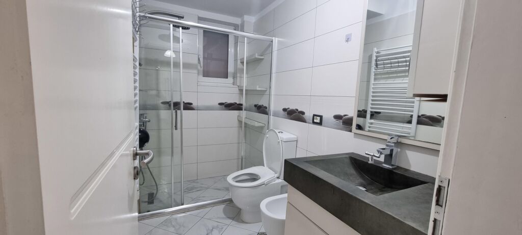 Affitto | Apartament 2 + 1 | Sheshi Uillson | 900 €/mese