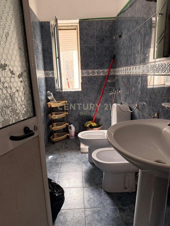 Apartment 3+1 for rent in the most sought-after area of Tirana. Ish Blloku, near Willson square