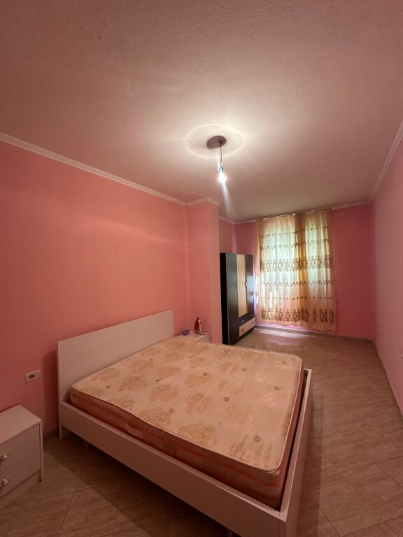 Affitto | Apartament 1 + 1 | Rruga 5 Maji | 300 €/mese