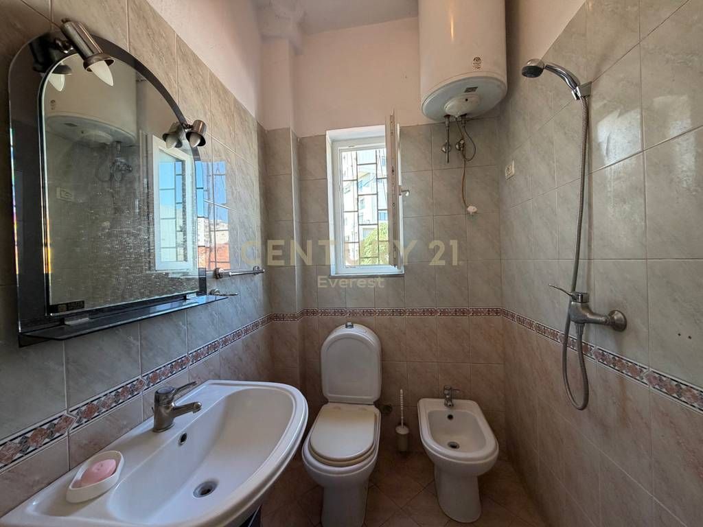 MUHAMET GJOLLESHA, SHESIM APARTAMENT 2+1 158,000 €