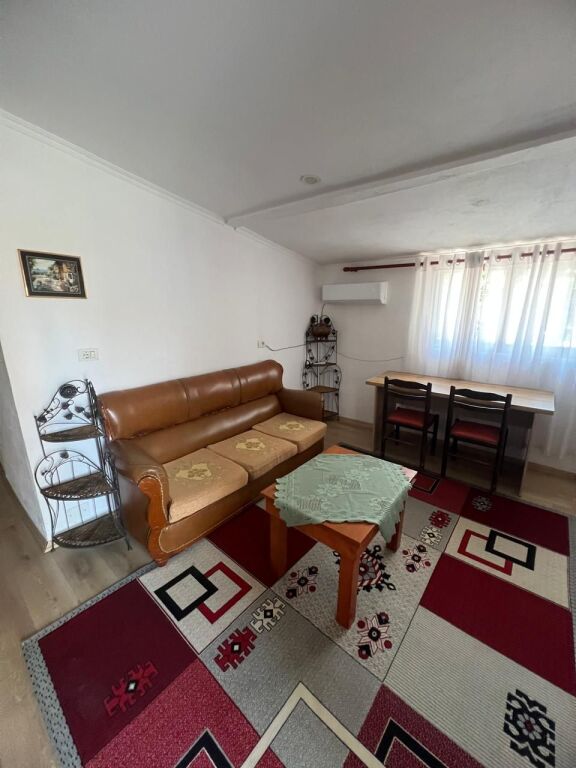 Rent | Apartament 2 + 1 | Gjergj Legisi | 450 €/month