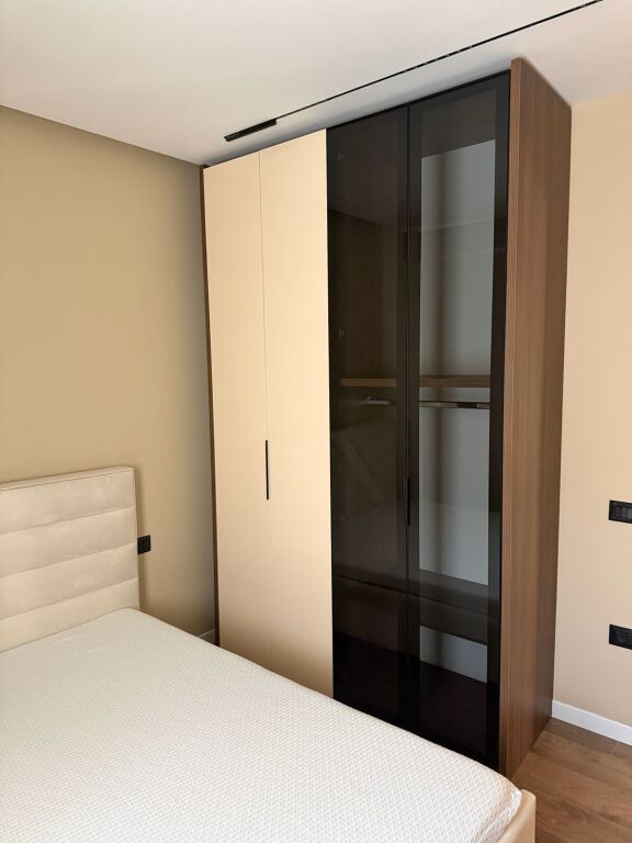 Affitto | Apartament 2 + 1 | Xhamlliku | 800 €/mese