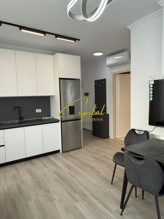 APARTAMENT ME QIRA 2+1 ISH STACIONI TRENIT 70.000 LEKE