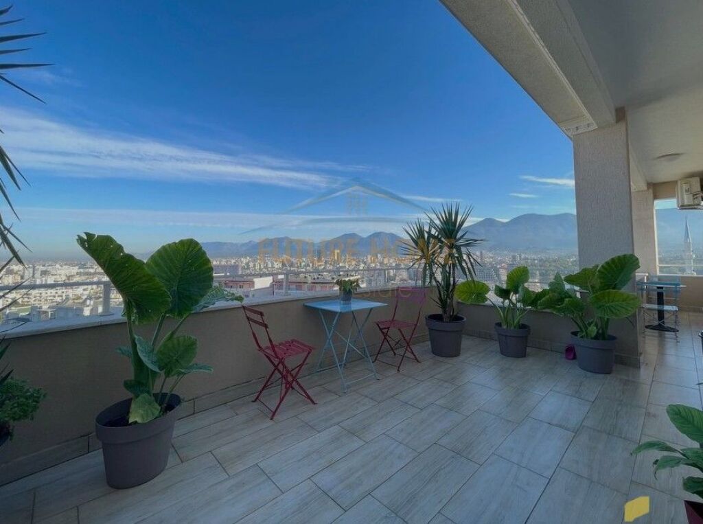 Shitet, Apartament 3+1+2+Post Parkimi, Kopshti Botanik 360,000 €    36,000,000 Lekë