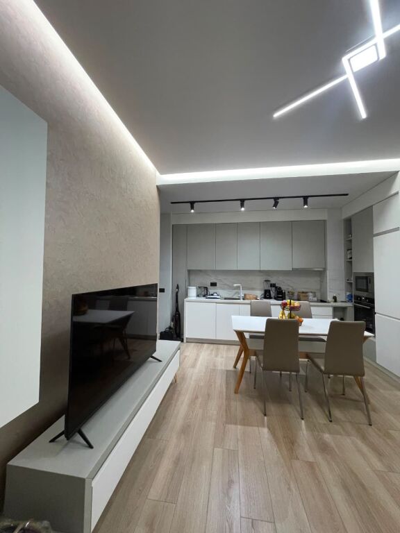 Appartamento 2+1+2 in affitto in Via Kosovareve, Lago Artificiale.