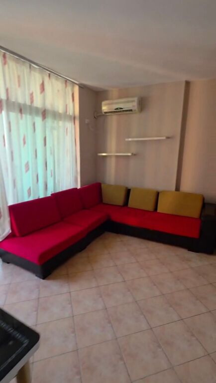 Shitet Apartament 1+1 te Shkembi Kavajes
