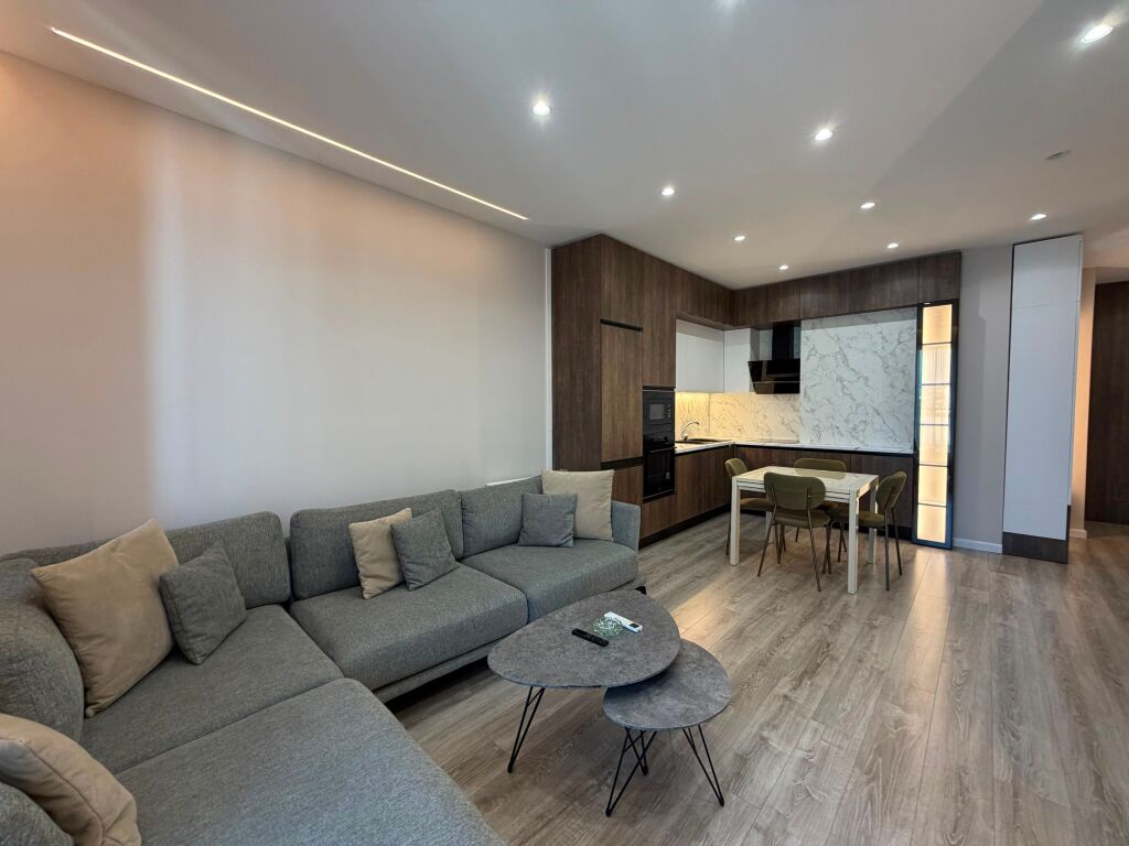 Apartment 1+1+Parking for rent at the Paris Municipality.