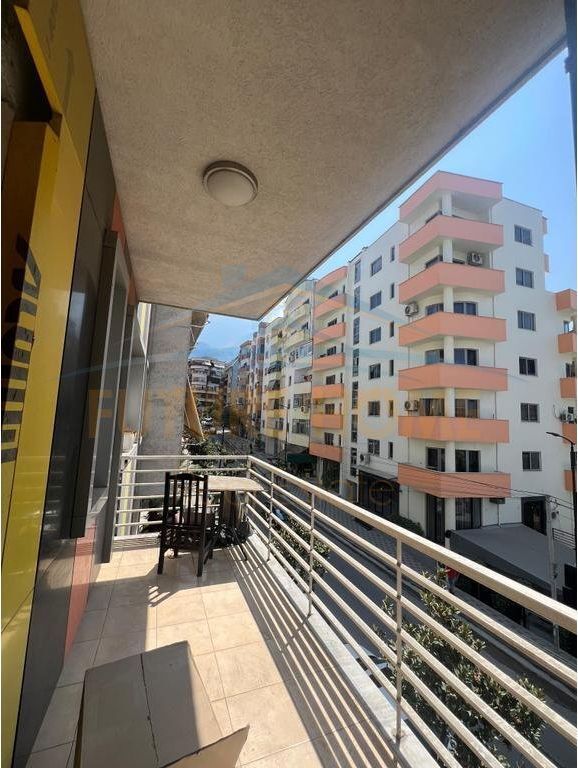 The apartment is located in the Fresku area, near Melises Pastry Shop