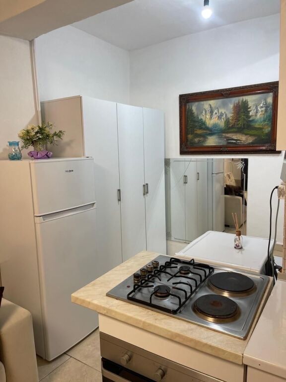 GARSIONERE 22000 LEKE.ASTIR
