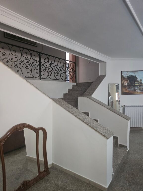 FOR RENT SPACE 200 m² – SUITABLE FOR OFFICE OR RESIDENCE