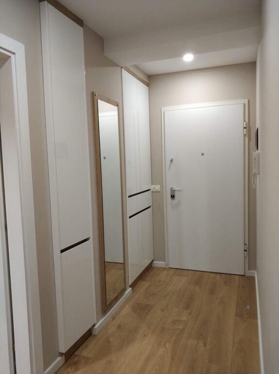 Apartment 1+1 for rent at Komuna e Parisit