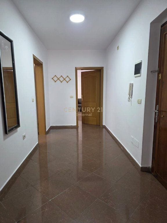 Apartament 2+1 Per Qira tek Stadiumi Dinamo