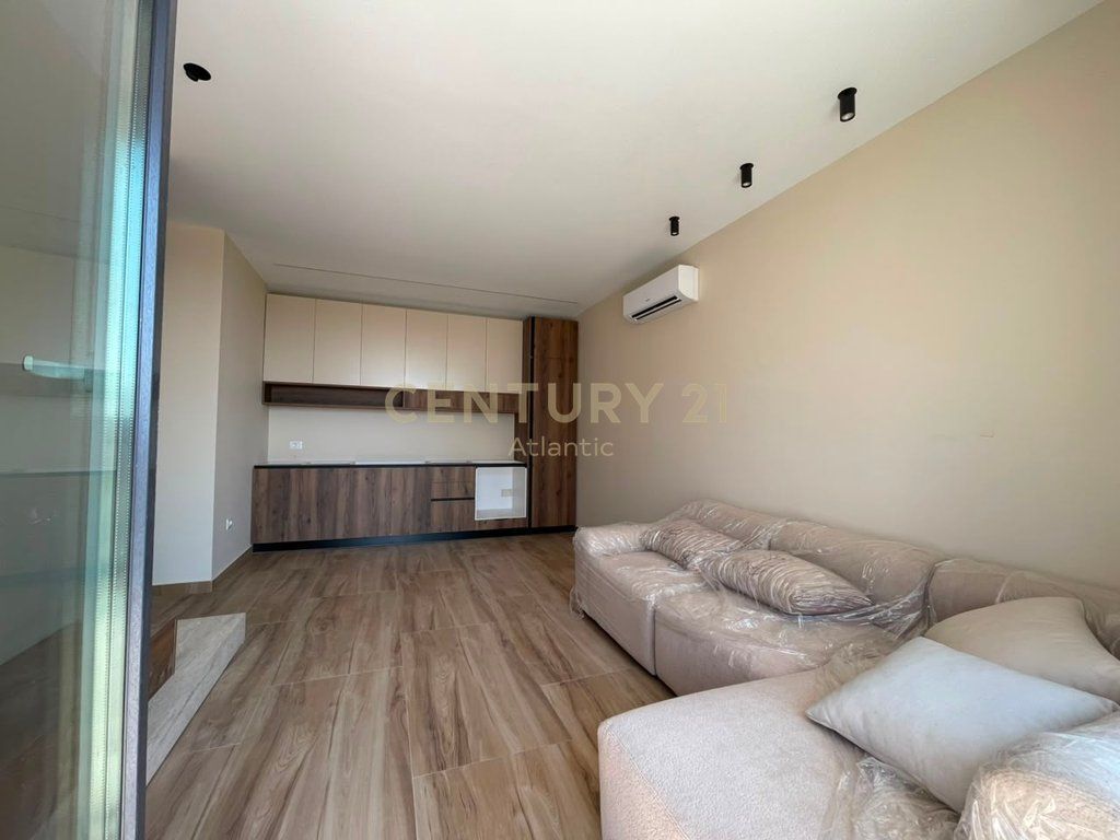 Shitet 3 apartament 1+1 në Mali i Robit, në një ndërtim të ri!