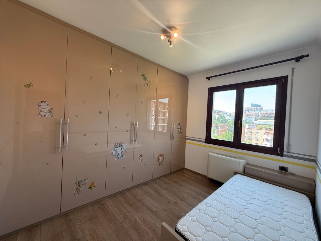 Apartament 2+1+Parkim KOpshti Botanik