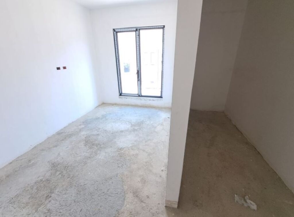 Triplex ne Shitje, Piccadilly Residence, pranë TEG  ID 5326
