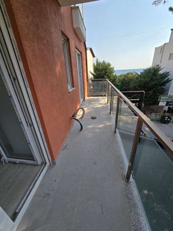 📌 SHITET APARTAMENT 1+1 – RANA E HEDHUN