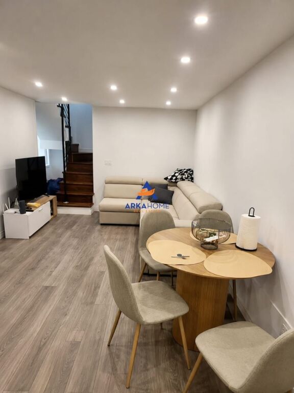 APPARTAMENTO DUPLEX 2+1+BALCONE IN VENDITA "AL GOLDEN PARK, OSPEDALE AMERICANO 3" 150,0000 LEKE