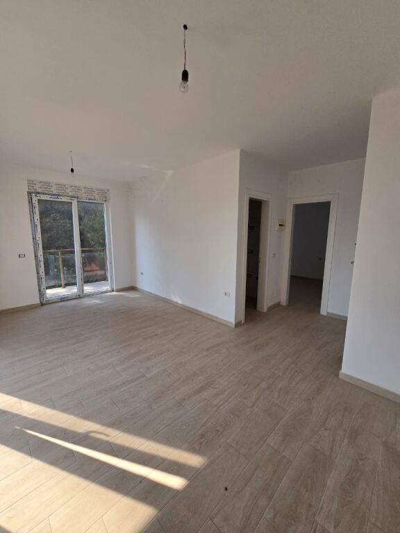 📌 APARTMENT 1+1 FOR SALE – RANA E HEDHUN