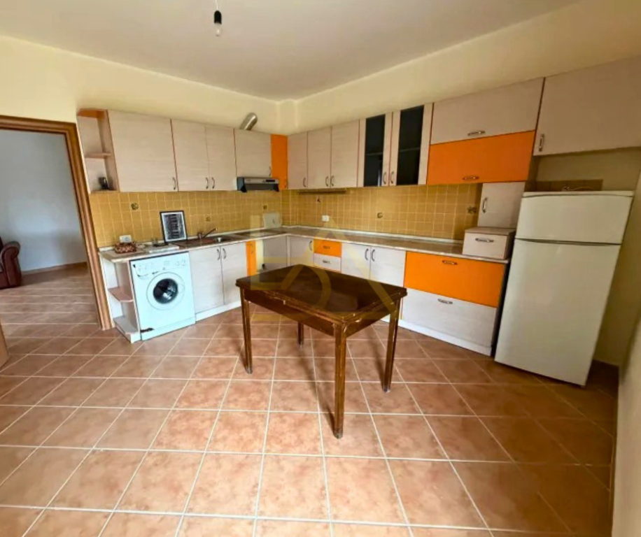 Apartament 1+1 për Shitje – Mali i Robit, Kavajë | 100 Metra nga Deti