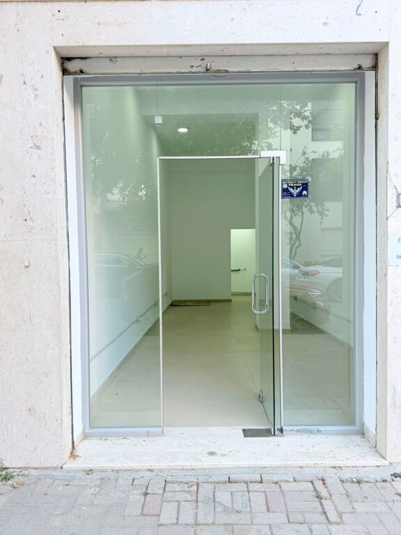 BUSINESS PREMISES FOR RENT NEAR PRANVERA, DURRES