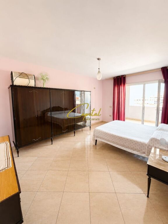APARTAMENT ME QIRA 1+1 ISH RESTORANT DURRESI 600 EURO