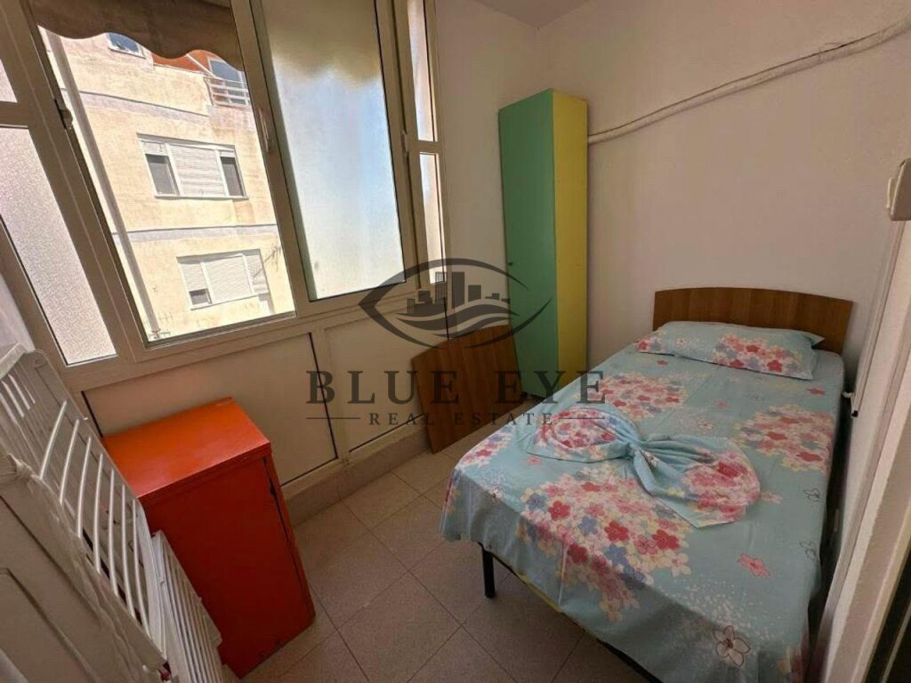 Ofrohet me Qira Apartament 1+1 pranë Hotel Dyrrah – Plazh!