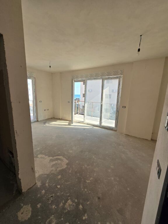📌 SHITET APARTAMENT 1+1 – RANA E HEDHUN