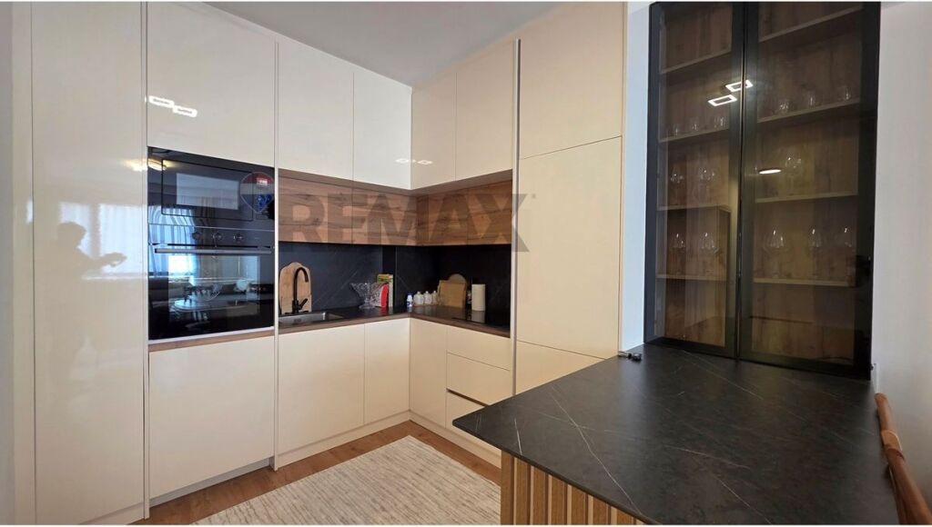 LUXURY 2+1 APARTMENT FOR LONG-TERM RENT – LUNGOMARE, VLORA