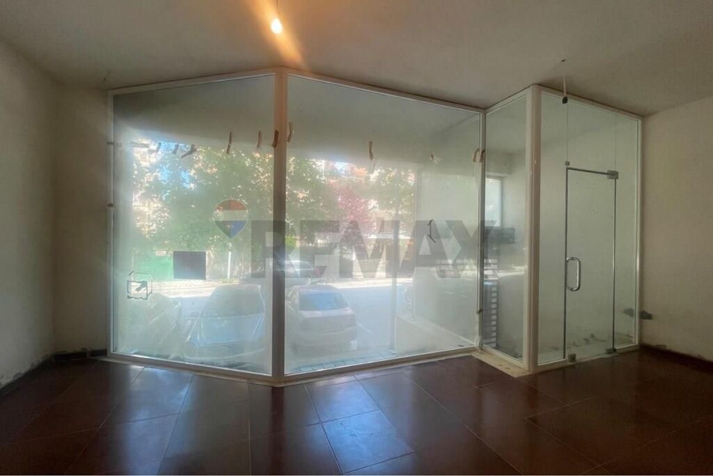 🏢 SHOP FOR RENT NEAR JUMBO – VLORË