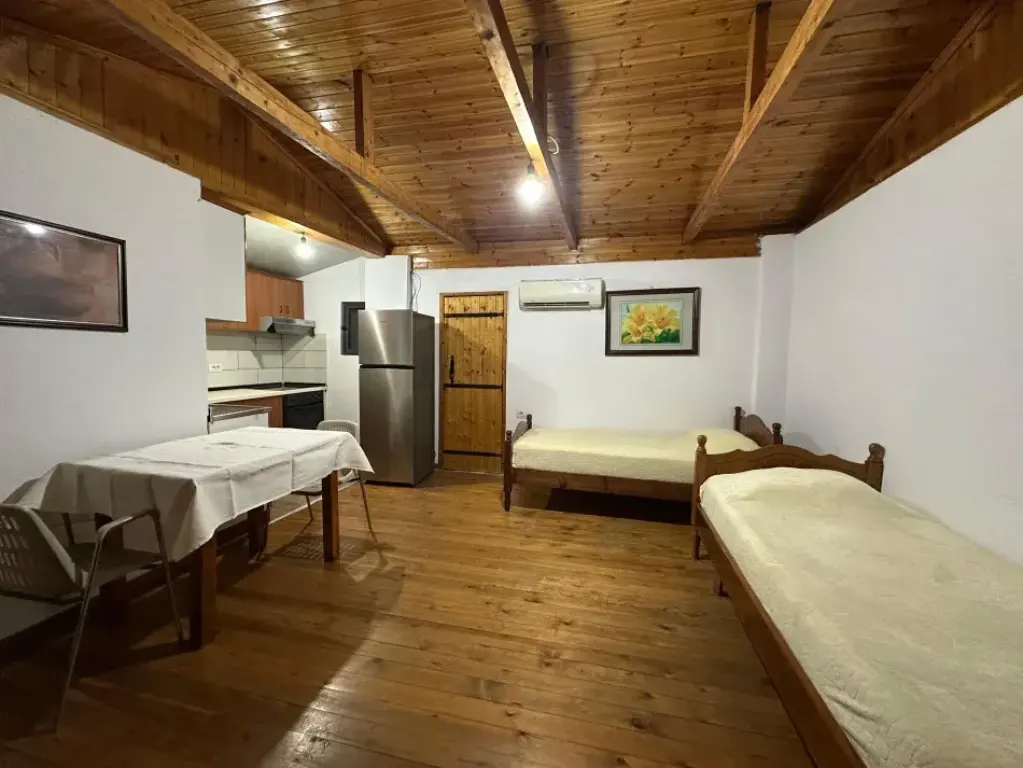 GARSIONERE 25000 LEKE.ASTIR