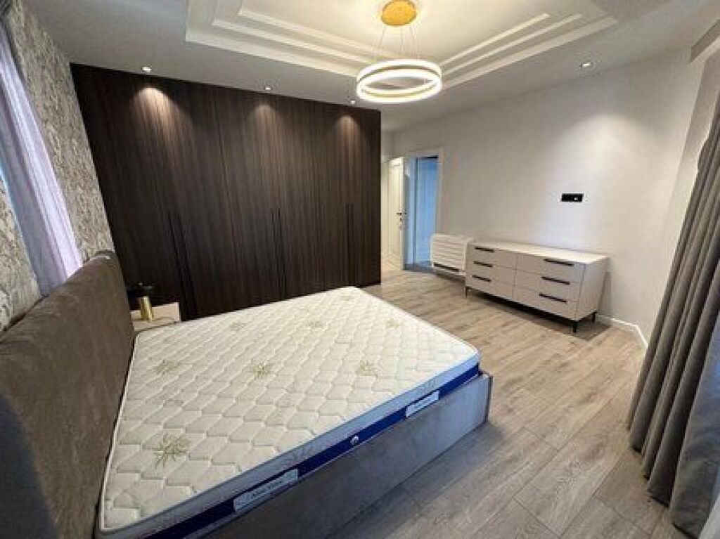 Qera, Apartament 2+1+2+Post Parkimi, Selvia.